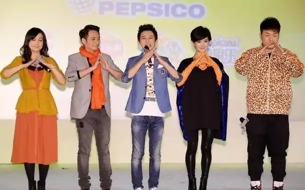 何炅,资本狂欢的替罪羊,将娱乐圈的丑陋体现得淋漓尽致