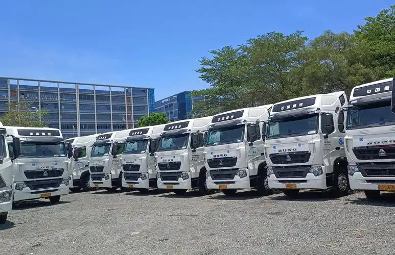 鹿运车队越南专线都有些什么服务1.服务齐全双门双清,专线运输2.