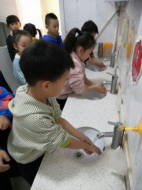 金陵幼儿园一日生活锦集