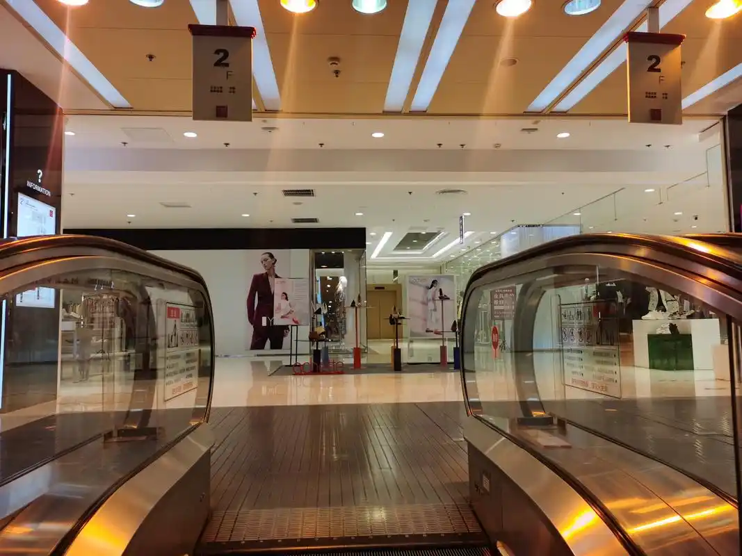 疫情下的大连麦凯乐总店是什么样子的?(原创)