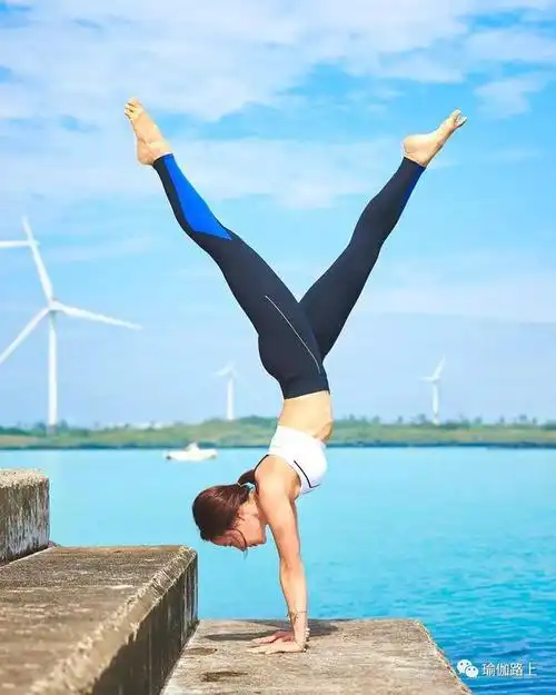 生了娃一样当辣妈,练了瑜伽就是辣么任性.