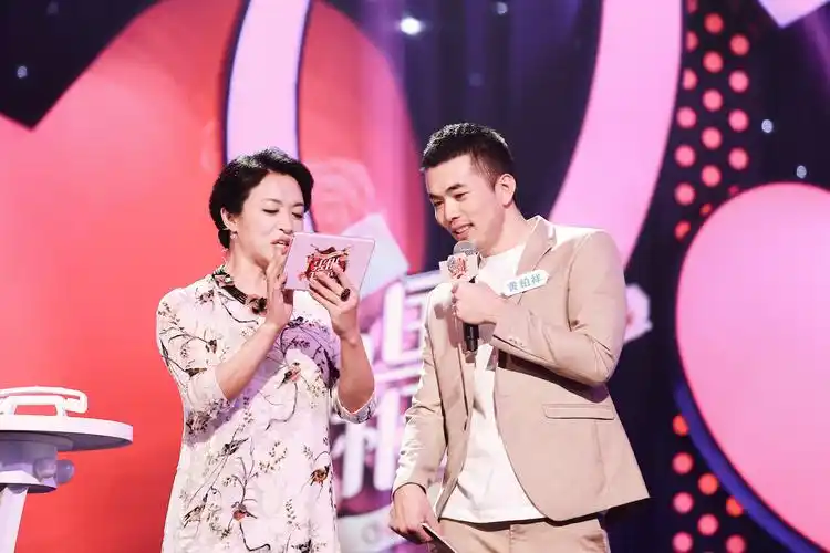 中国式相亲姐妹同台相亲男生竟要牵走女嘉宾妹妹