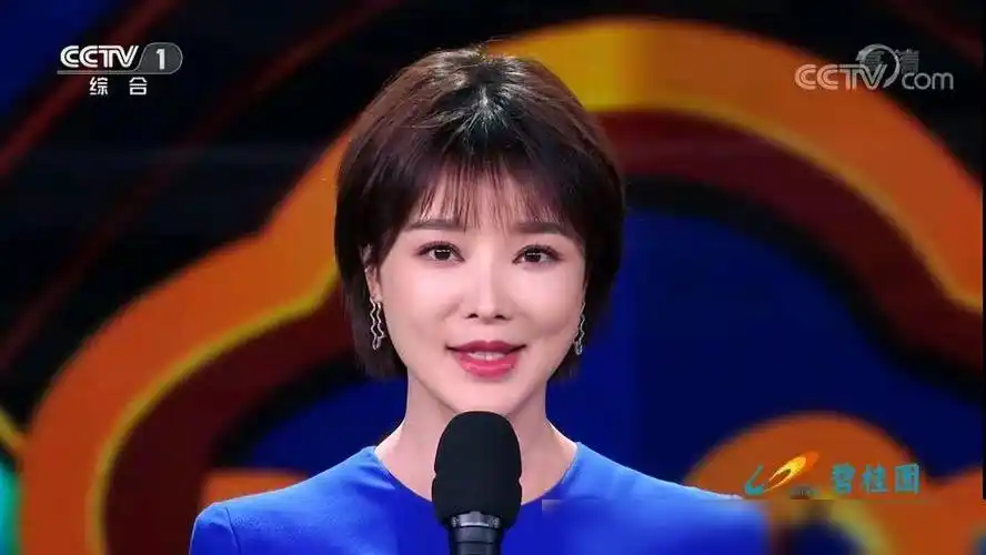 2020年央视元宵节晚会启用18位央视主持人,表演的节目正能量爆棚