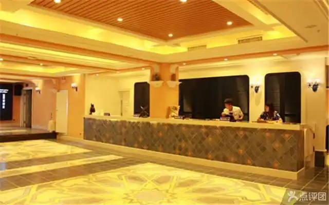 服务生 《1200-5000 加提成》20名​   收银员《1200-2500