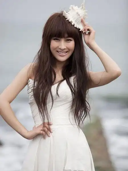 马苏个人资料家庭背景,她的成名路很坎坷吗?