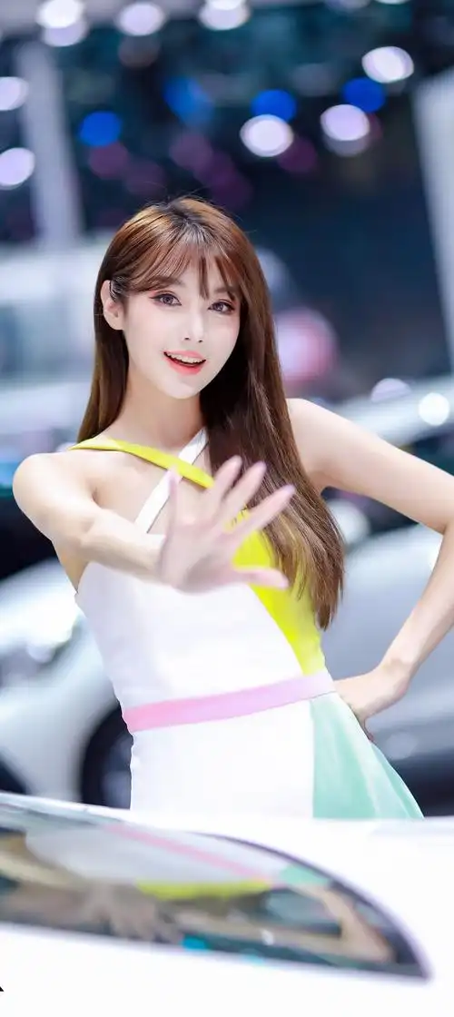 月里嫦娥车模4k超高清竖屏手机壁纸-美女壁纸 - 壁纸之家