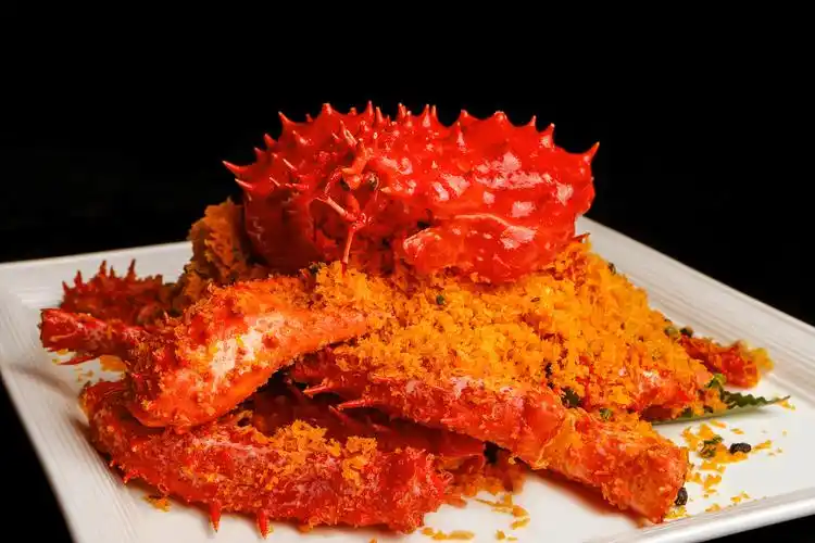 避风塘香辣帝王蟹/king crab