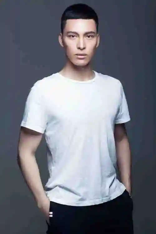 1987年12月12日生于河北省承德市围场县,中国内地新生代影视男演员