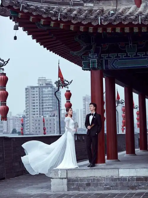 西安城墙婚纱照不落俗套的新中式外景