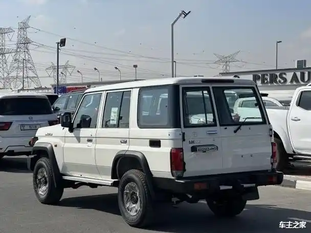 2024款酷路泽lc76自动挡白色西安最低价多钱