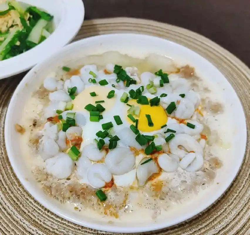 [拿手硬菜] 墨鱼蛋蒸肉饼 食材:墨鱼蛋,鸡蛋, - 抖音