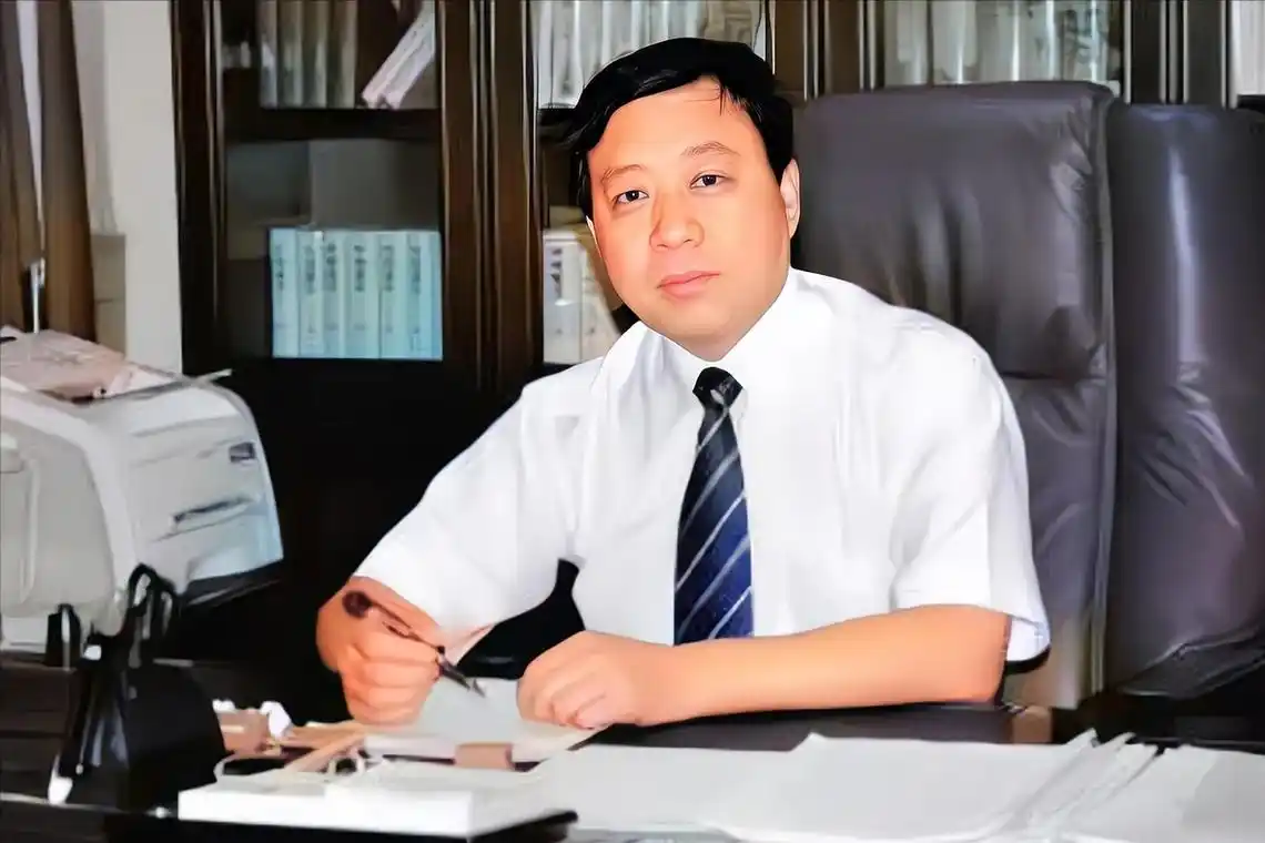 正厅级"色贪"朱广平落马:为讨好师妹敛财百万,最终被判15年