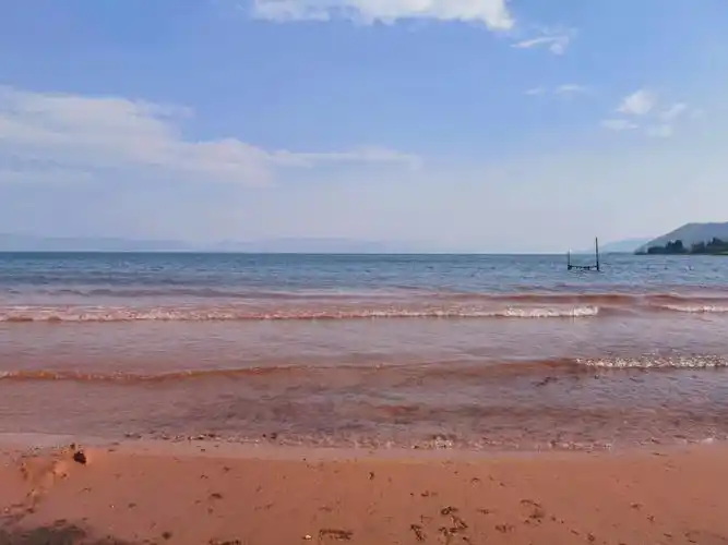 红山咀粉色沙滩