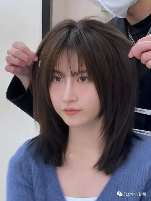【热点资讯】"高层次锁骨发"这个季节剪刚刚好|发型_网易订阅