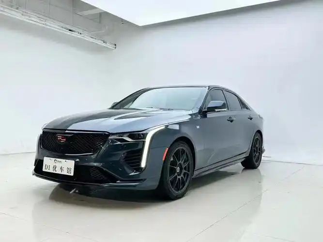 凯迪拉克ct42020款28t精英型