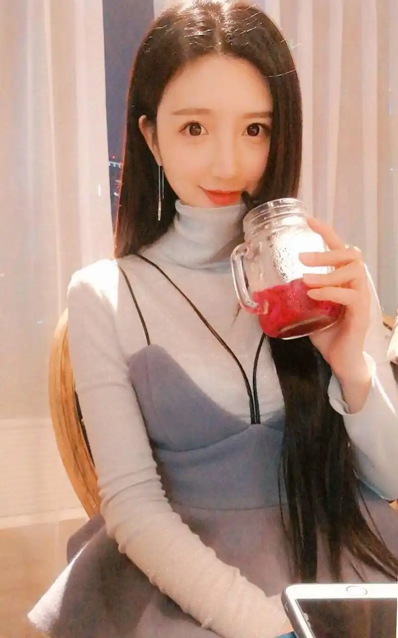 路人自拍:成都女孩,这颜值逆天了,谁家的媳妇