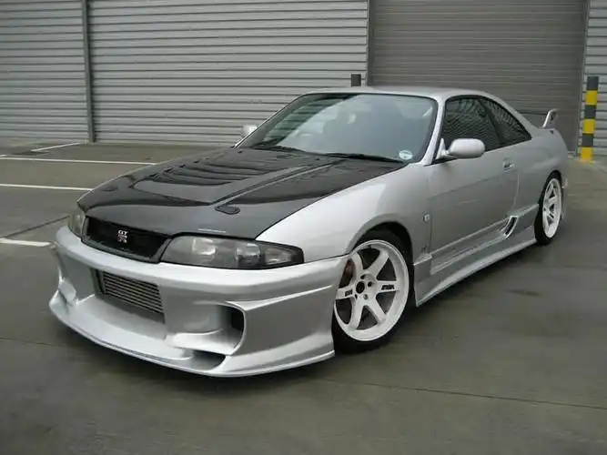 日产gtr r33,都说它是最平庸的一代,实际上gtr没有假