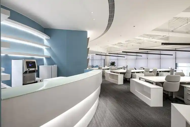 休闲水吧便是为职场精英忙碌身心预留的一个精神场所.