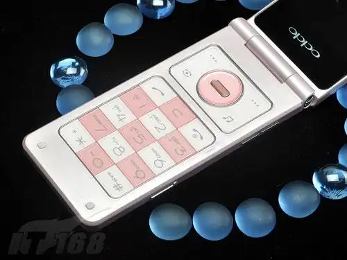 500万像素 oppo时尚翻盖u529真机图赏