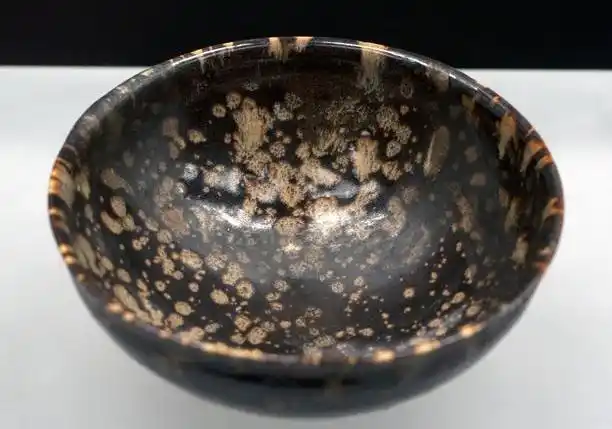 天津博物馆 宋 吉州窑鹧鸪斑釉盏