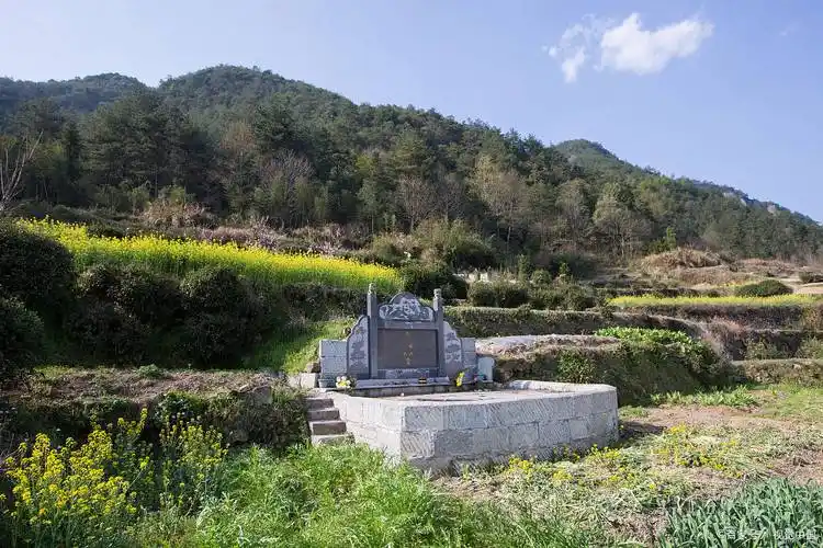 有哪些风水注意事项?_影响_坟墓_环境