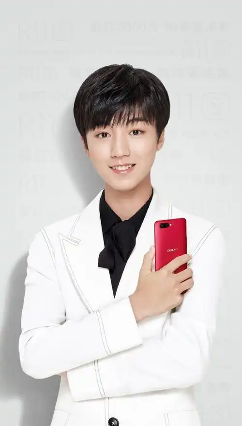 王俊凯成oppo全新代言人,纵观那些年oppo男神最帅还是他