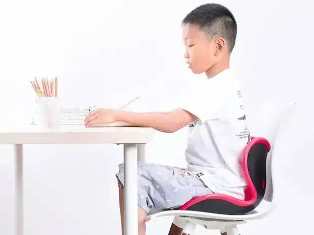 长得好看的人是这样坐的|坐姿|坐垫|儿童款_新浪网