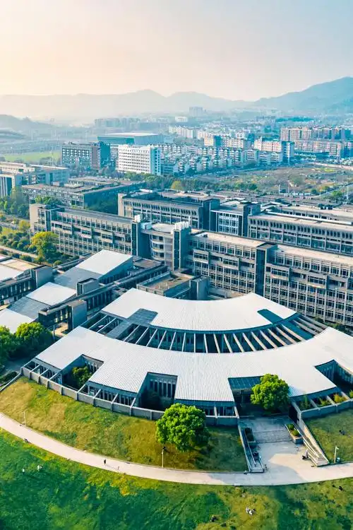 低调的学神中南大学