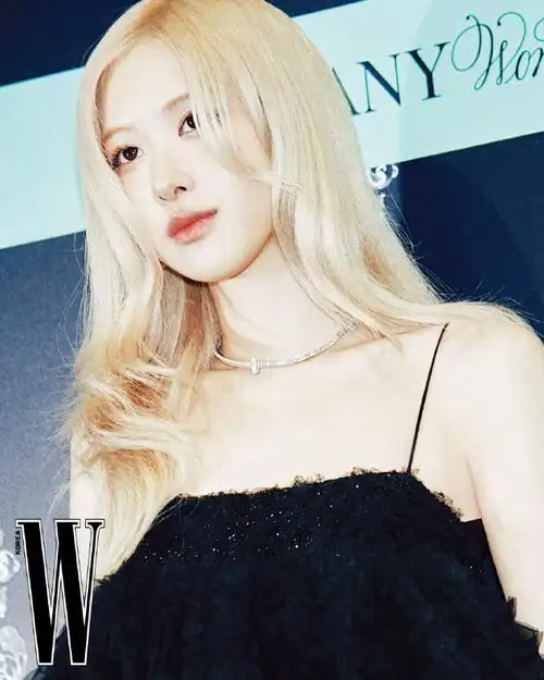 wkorea更新#ros07[超话]#@roses_are_rosie东京蒂芙尼活动高清图|美