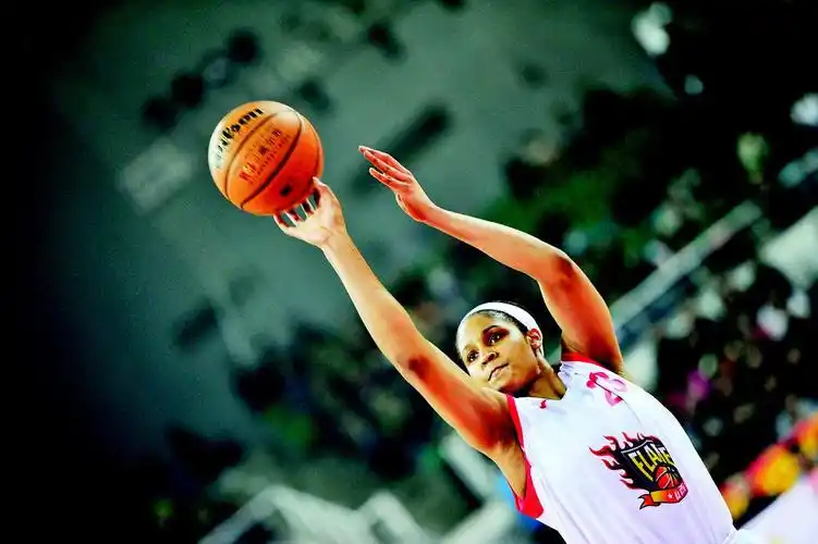 玛雅摩尔简介(玛雅·摩尔:人称"女乔丹",带山西女篮3连冠,她是怎样的