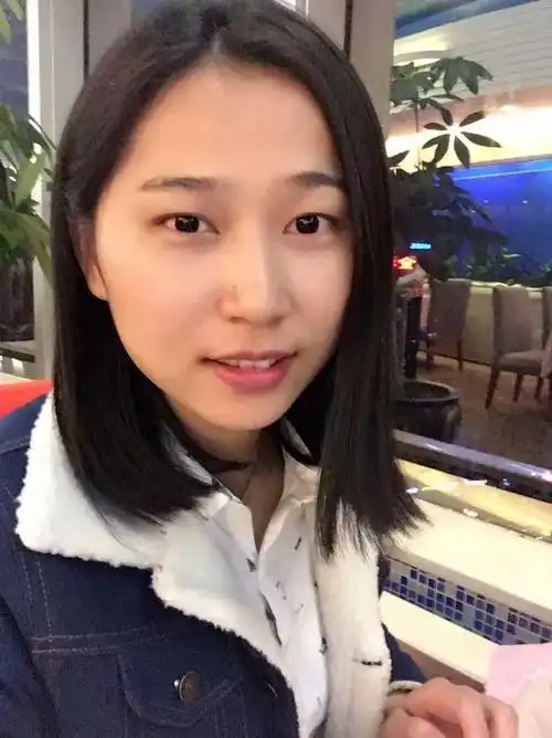 简介:女,汉族,中共党员,2015级中西医结合基础专业硕士研究生,研究生