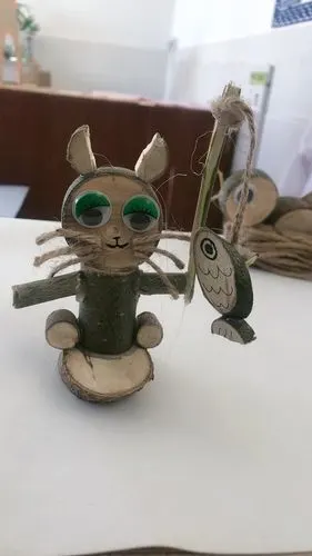 羊二庄镇杨庄幼儿园大一班《小木块大创想》