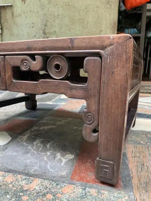 木器 酸枝 清代老红木酸枝 苏作炕桌几  年代 :老 表现形式 :家具