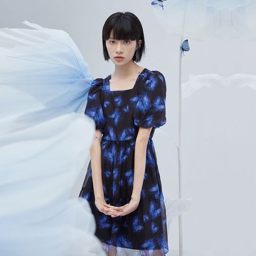 艾莱依连衣裙女2022新款春夏高级感甜美夏装通勤女装小众设计裙子