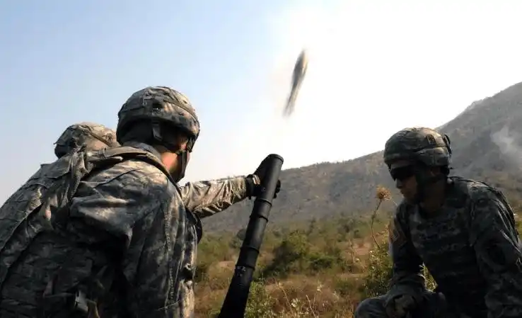 世界一流单兵利刃,m224式60mm迫击炮,为步兵提供了强大火力支援