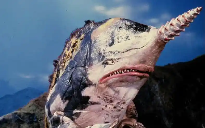 初代奥特曼 24 海底科学基地 深海怪兽 古维拉