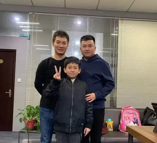 华强集团导演兼熊二配音员张秉君张总和中诚嘉音王磊王总的联合指导下