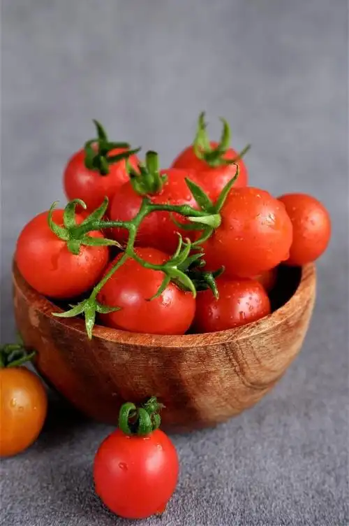 如何判断西红柿是否打催熟剂