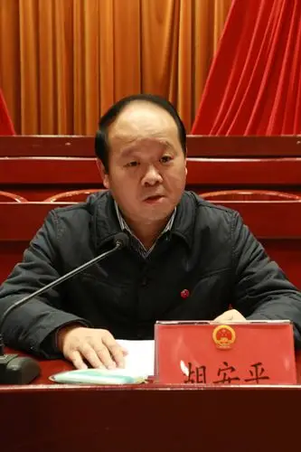 省人大专家为县代表授课辅导