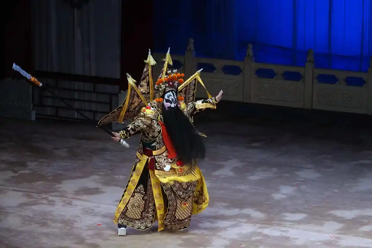 大连京剧院演出. 高苍健饰张飞. 杨赤 - 抖音