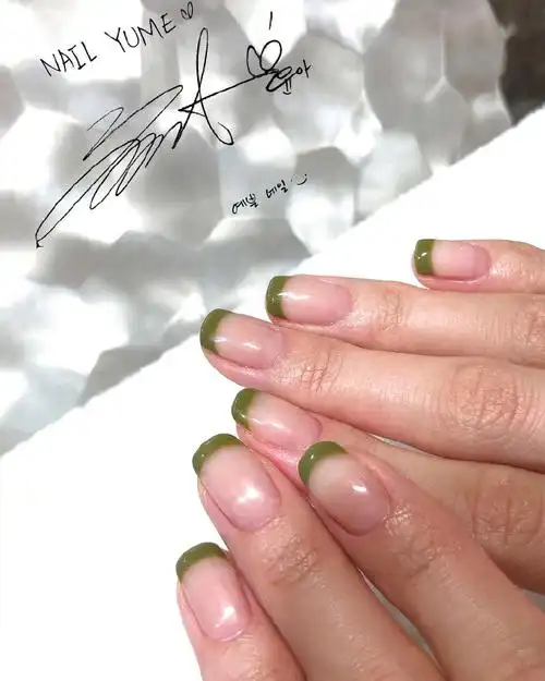 美甲店更新林允儿相关一则3230343730:@limyoona903833