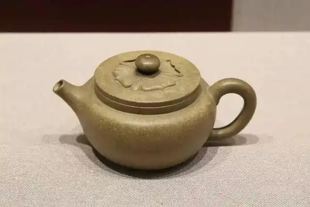 故宫藏100余件紫砂器回宜兴"省亲"(内附高清大图)