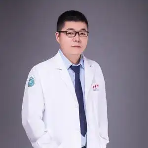 泌尿外科肖医生头像