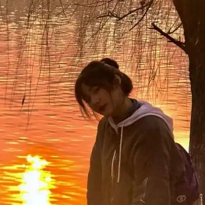 女生头像频道提供更多与落日余晖,落日,侧面相关的头像图片挑选下载