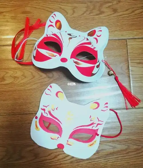 为完成作业而做的面具