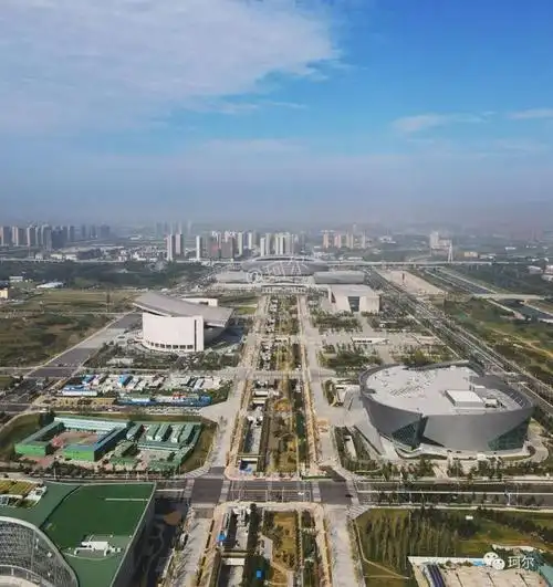 08郑州常西湖四大中心东向西航拍图-来源珂尔结语常西湖ccd文化片区