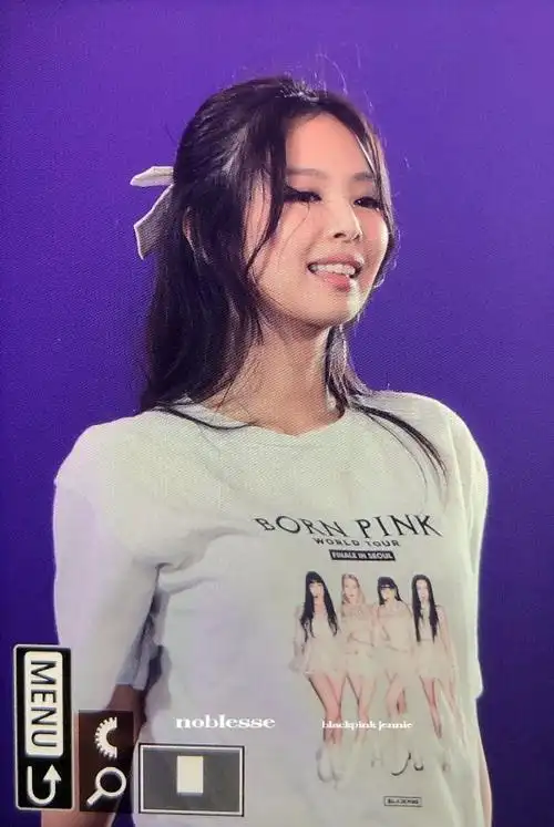 jennie演唱会哭了