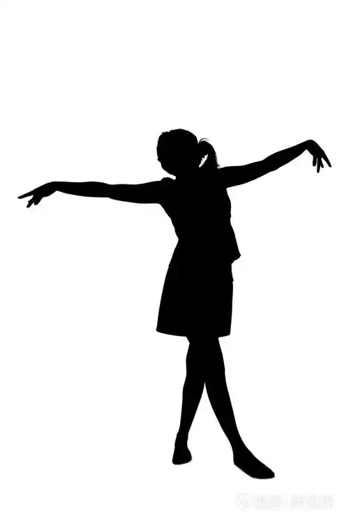 跳舞的女人剪影