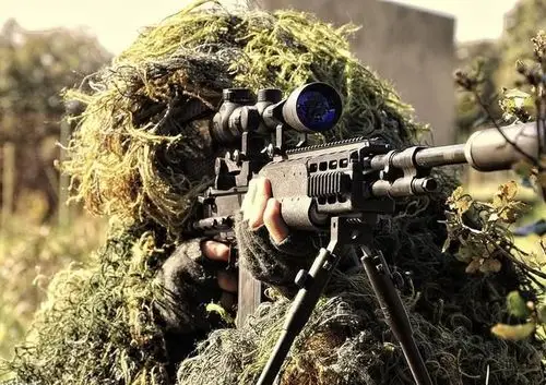 利比亚现"替天行道"狙击手 10天杀3名is头目