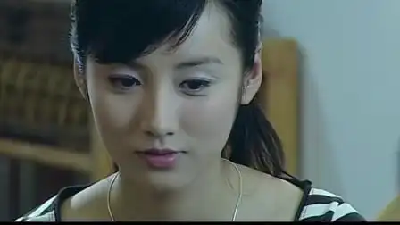 雪在烧:罗一想办法自救,将两杯饮料调换,这才得空逃跑